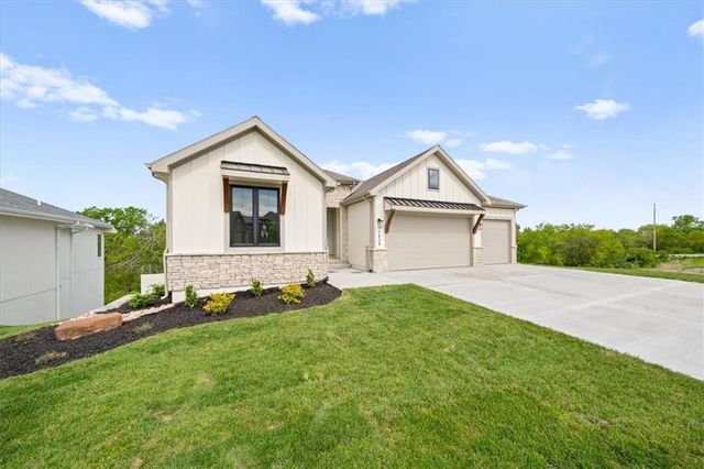 1408 Larkspur Place, Raymore, MO 64083