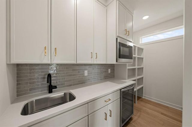 1408 Larkspur Place, Raymore, MO 64083