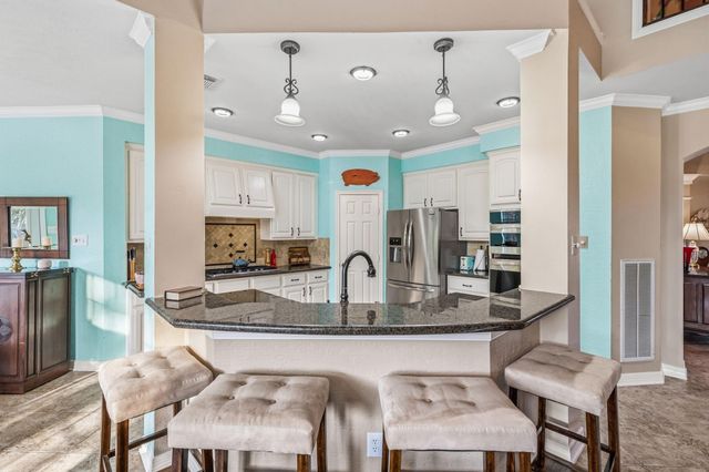 2439 Riverway Oak Drive, Kingwood, TX 77345