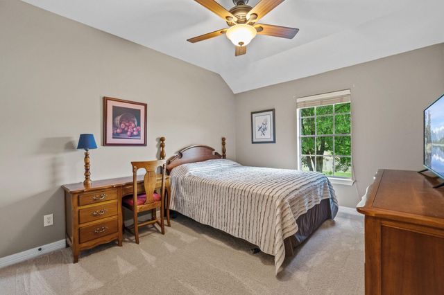 2439 Riverway Oak Drive, Kingwood, TX 77345