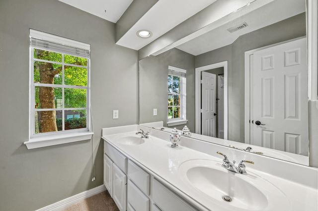 2439 Riverway Oak Drive, Kingwood, TX 77345