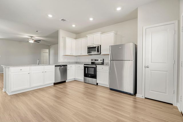 6419 Autumn Equinox Drive, Houston, TX 77048