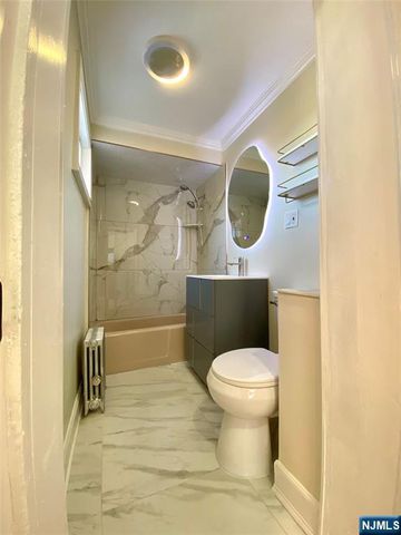 55 Spring Street 2ND FLOOR, Lodi, NJ 07644