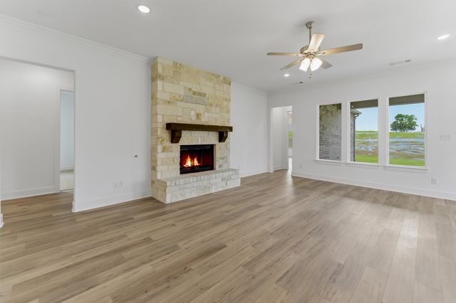906 Perrin Lane, Van Alstyne, TX 75495