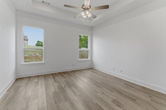 906 Perrin Lane, Van Alstyne, TX 75495