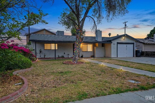 2505 Valorie Avenue, Bakersfield, CA 93304