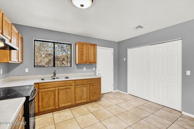 463 Sorrel Court, Rio Rico, AZ 85648