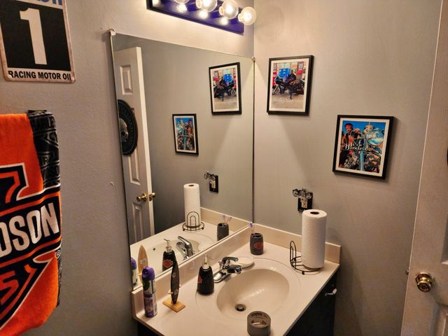 345 Donna Dr, Clarksville, TN 37042