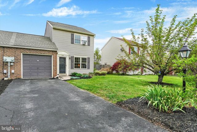 3419 GLEN HOLLOW DR, Dover, PA 17315