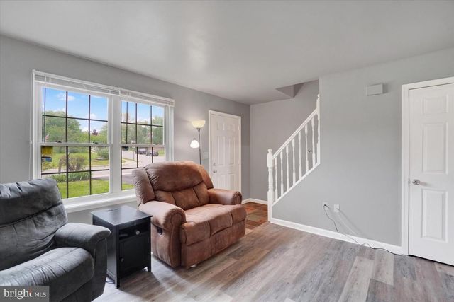 3419 GLEN HOLLOW DR, Dover, PA 17315