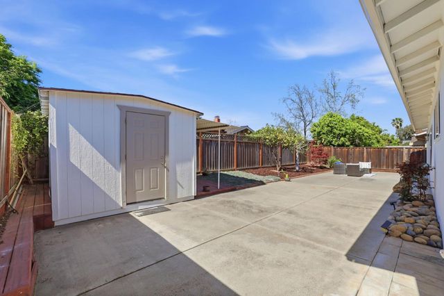 5031 Las Cruces Court, San Jose, CA 95118