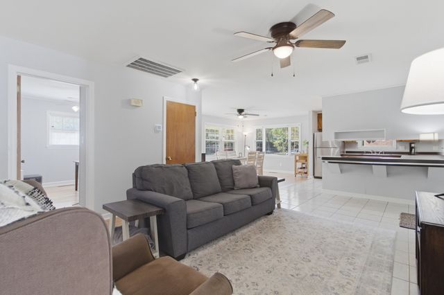 1084 Honeysuckle Lane, Charleston, SC 29412