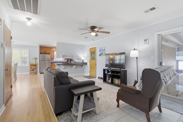 1084 Honeysuckle Lane, Charleston, SC 29412