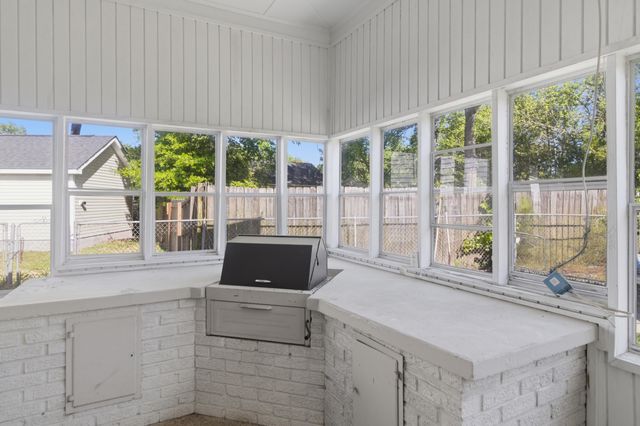 1084 Honeysuckle Lane, Charleston, SC 29412