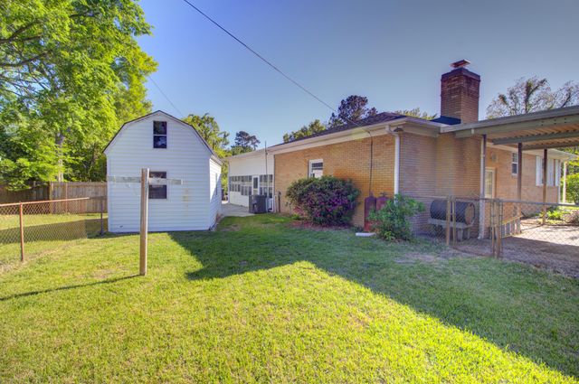 1084 Honeysuckle Lane, Charleston, SC 29412