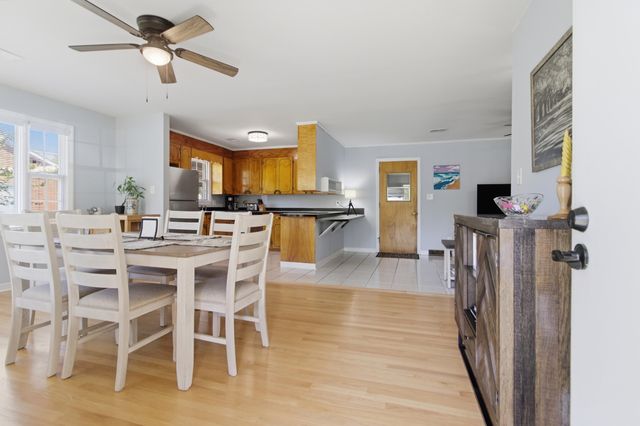 1084 Honeysuckle Lane, Charleston, SC 29412