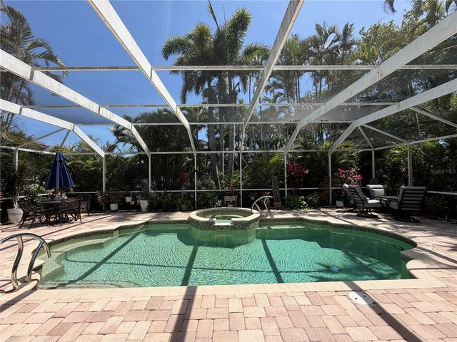 9243 13TH AVENUE CIRCLE NW, Bradenton, FL 34209