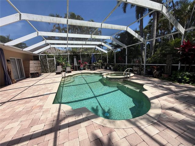 9243 13TH AVENUE CIRCLE NW, Bradenton, FL 34209
