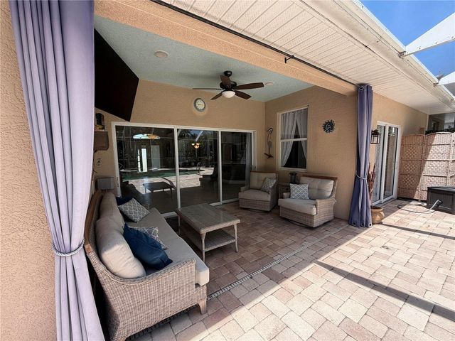 9243 13TH AVENUE CIRCLE NW, Bradenton, FL 34209