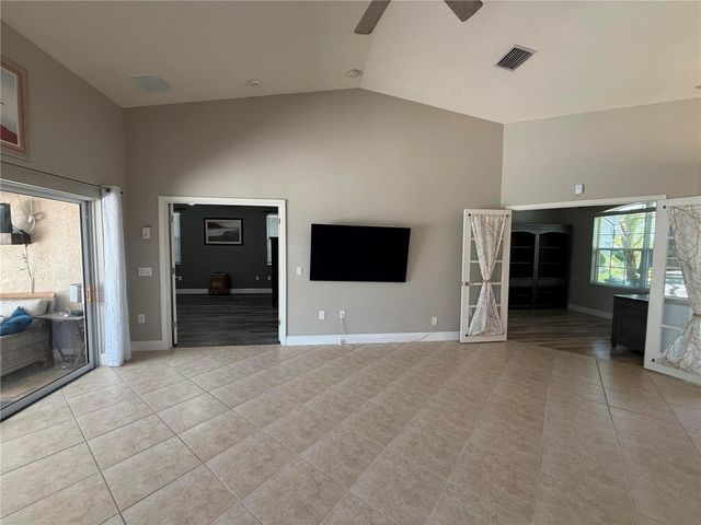 9243 13TH AVENUE CIRCLE NW, Bradenton, FL 34209