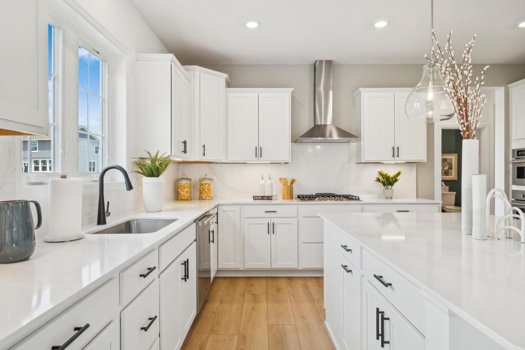 14312 Arborvitae Circle W, Rosemount, MN 55068