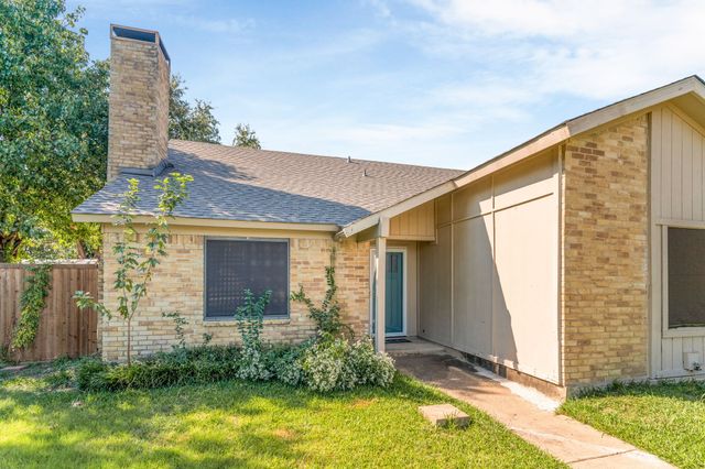 1706 Hartford Drive, Carrollton, TX 75007