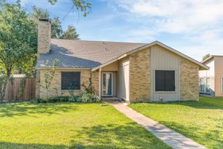 1706 Hartford Drive, Carrollton, TX 75007