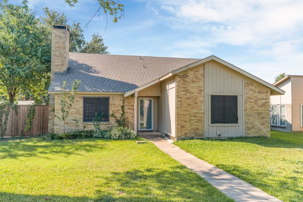 1706 Hartford Drive, Carrollton, TX 75007