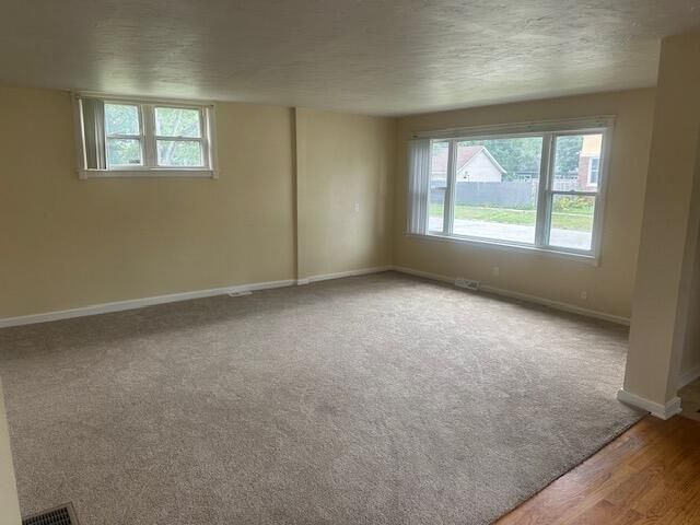 283 W Forest Avenue, Muskegon City, MI 49441