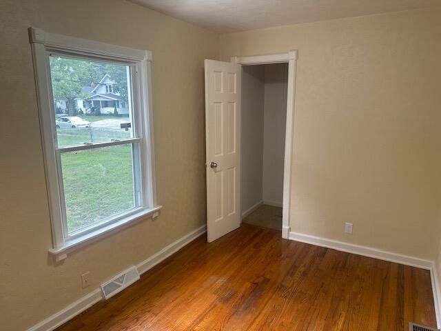 283 W Forest Avenue, Muskegon City, MI 49441