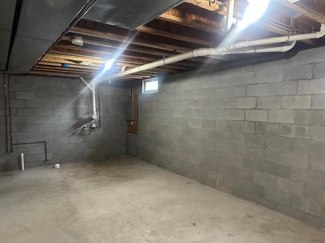 283 W Forest Avenue, Muskegon City, MI 49441
