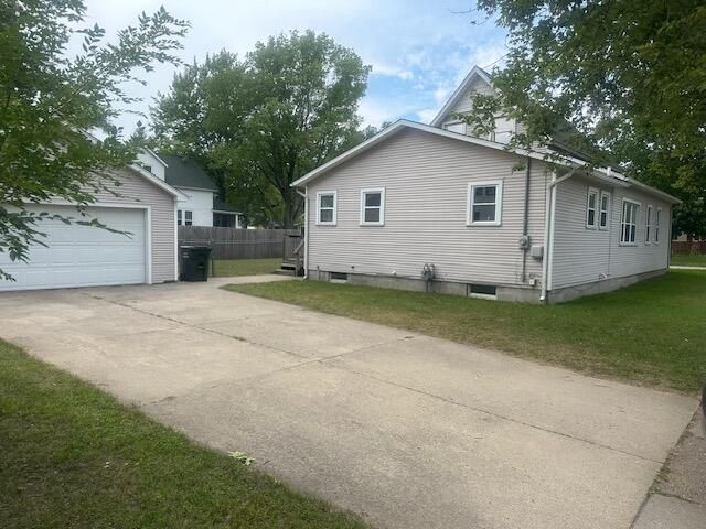 283 W Forest Avenue, Muskegon City, MI 49441
