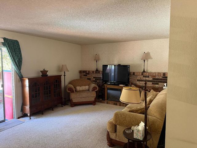 7040 Valley Forge Drive, Gilroy, CA 95020