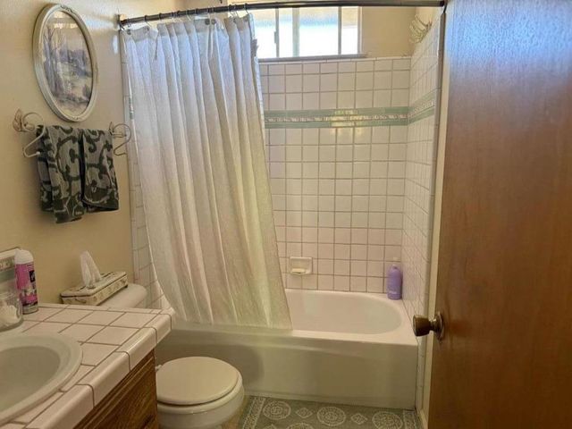 7040 Valley Forge Drive, Gilroy, CA 95020