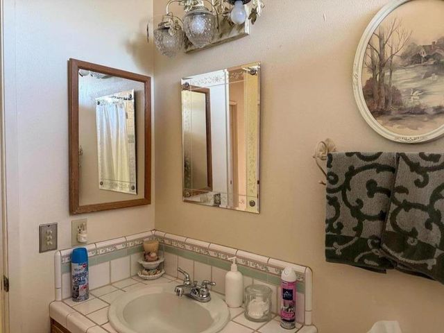 7040 Valley Forge Drive, Gilroy, CA 95020