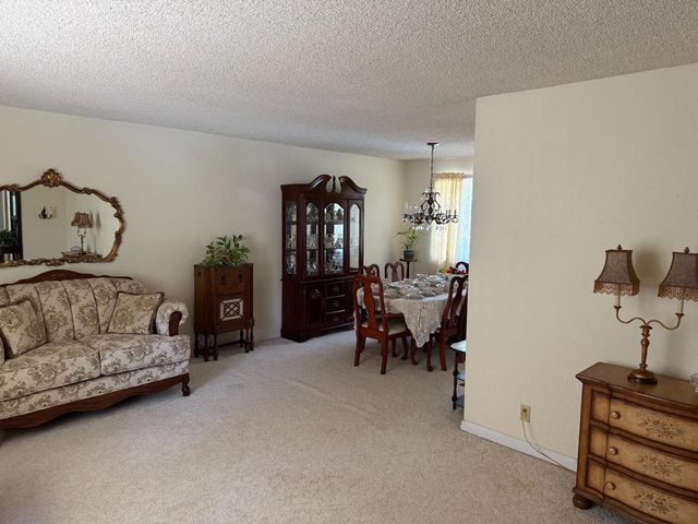 7040 Valley Forge Drive, Gilroy, CA 95020