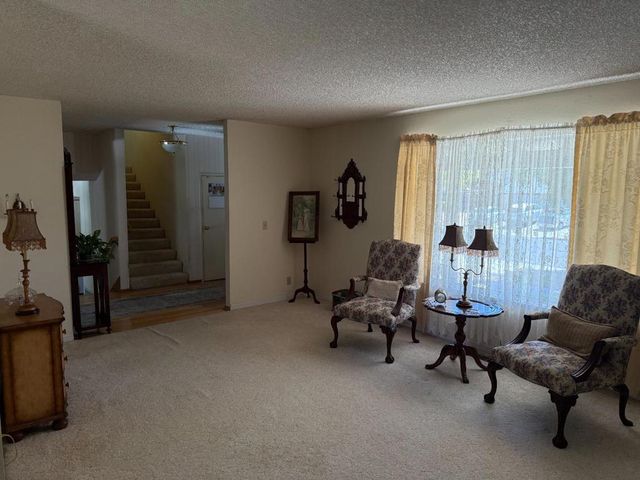 7040 Valley Forge Drive, Gilroy, CA 95020