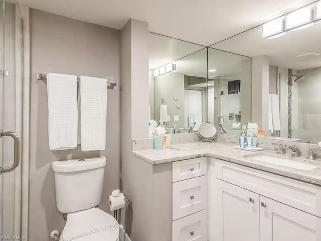 600 Neapolitan WAY 341, Naples, FL 34103