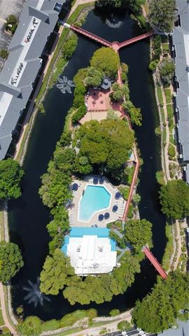 600 Neapolitan WAY 341, Naples, FL 34103