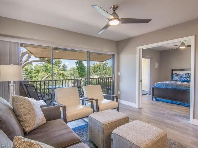 600 Neapolitan WAY 341, Naples, FL 34103