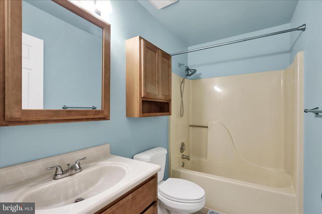 2381 HEATHER LN, Pottstown, PA 19464