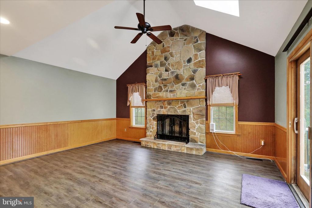 Image 16 of property listing at 2381 HEATHER LN, Pottstown, PA 19464