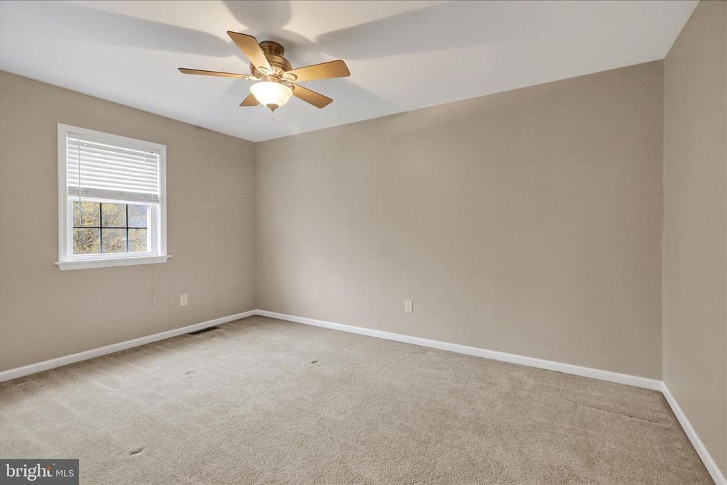 Image 29 of property listing at 2381 HEATHER LN, Pottstown, PA 19464