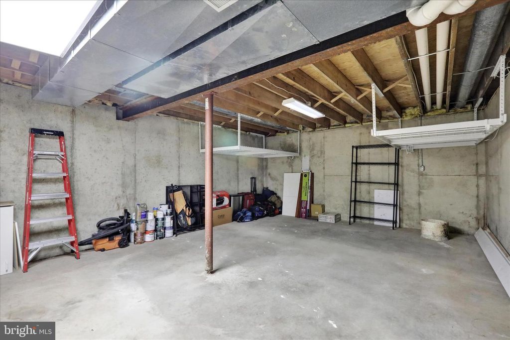 Image 38 of property listing at 2381 HEATHER LN, Pottstown, PA 19464