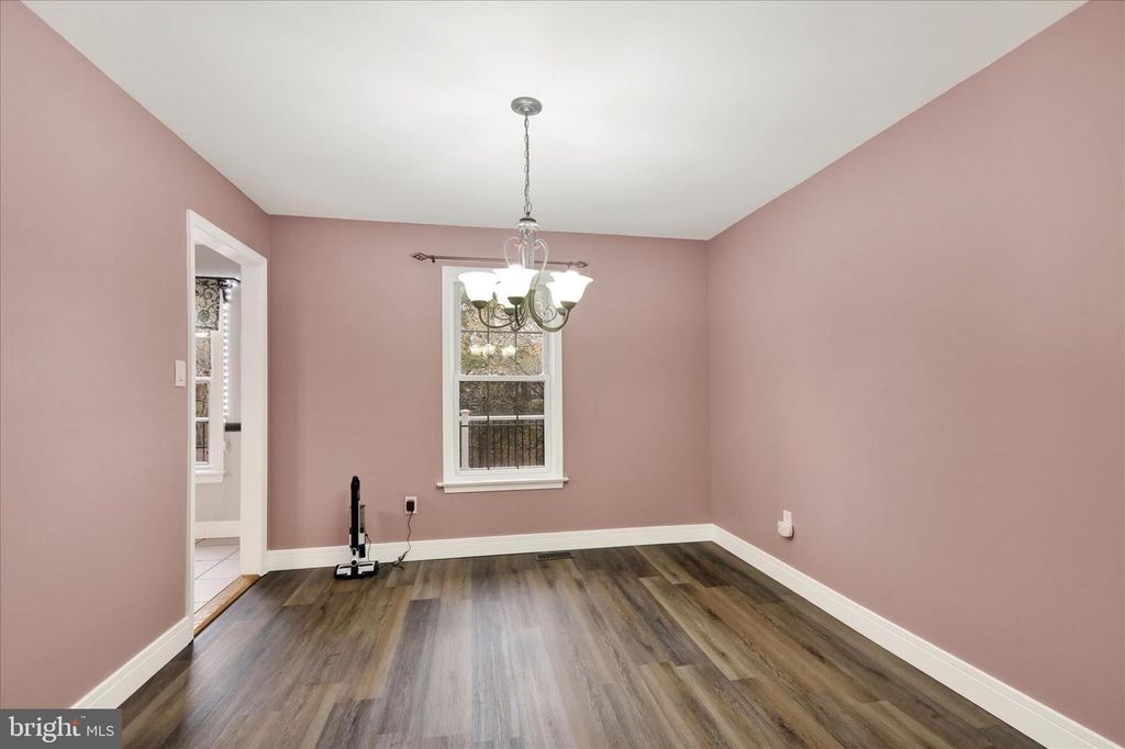 Image 9 of property listing at 2381 HEATHER LN, Pottstown, PA 19464
