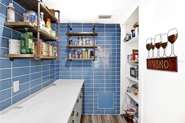 1503 FRANCIS AVENUE, Sarasota, FL 34232