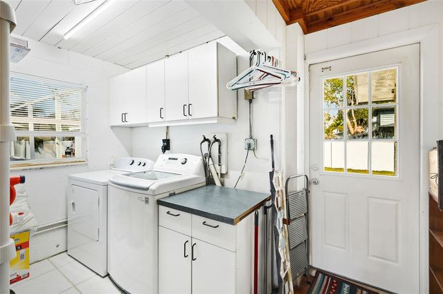 1503 FRANCIS AVENUE, Sarasota, FL 34232