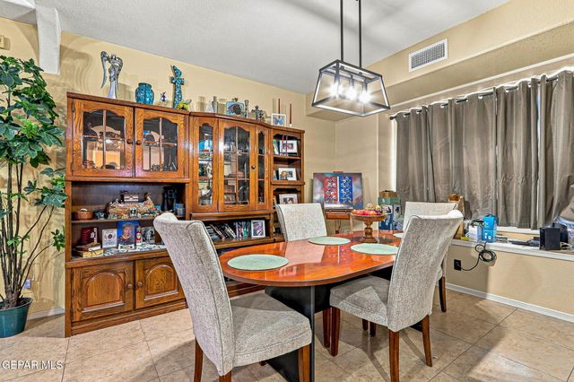 729 DESERT SILVER Drive, Horizon City, TX 79928