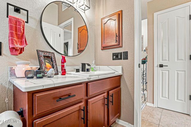 729 DESERT SILVER Drive, Horizon City, TX 79928