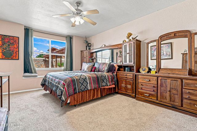 729 DESERT SILVER Drive, Horizon City, TX 79928